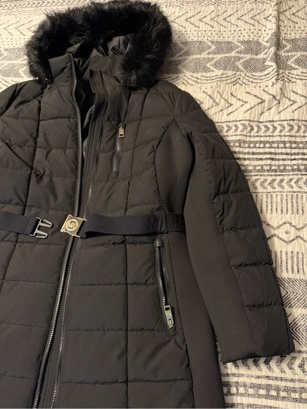 Michael Kors Black Quilted Belted Hooded Puffer Coat with Faux Fur Trim